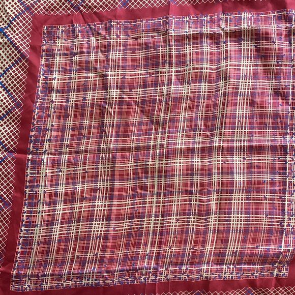 Vintage scarf. - Picture 2 of 4